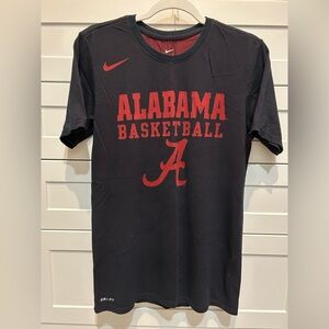 Nike Alabama Basketball Men's Black T-Shirt. Drifit. Burgundy lined. Sz small.